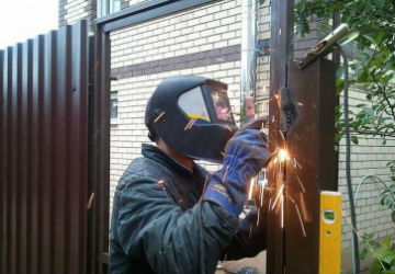 Сварка перегородок и заборов в Новомосковске в октябре