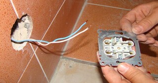 Замена розеток в Новомосковске в октябре