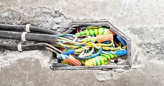 Ремонт электропроводки в Новомосковске в октябре