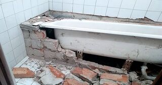 Демонтаж ванны в Новомосковске от Мастер24 — быстро, недорого, вывоз старой ванны от 1033 руб.